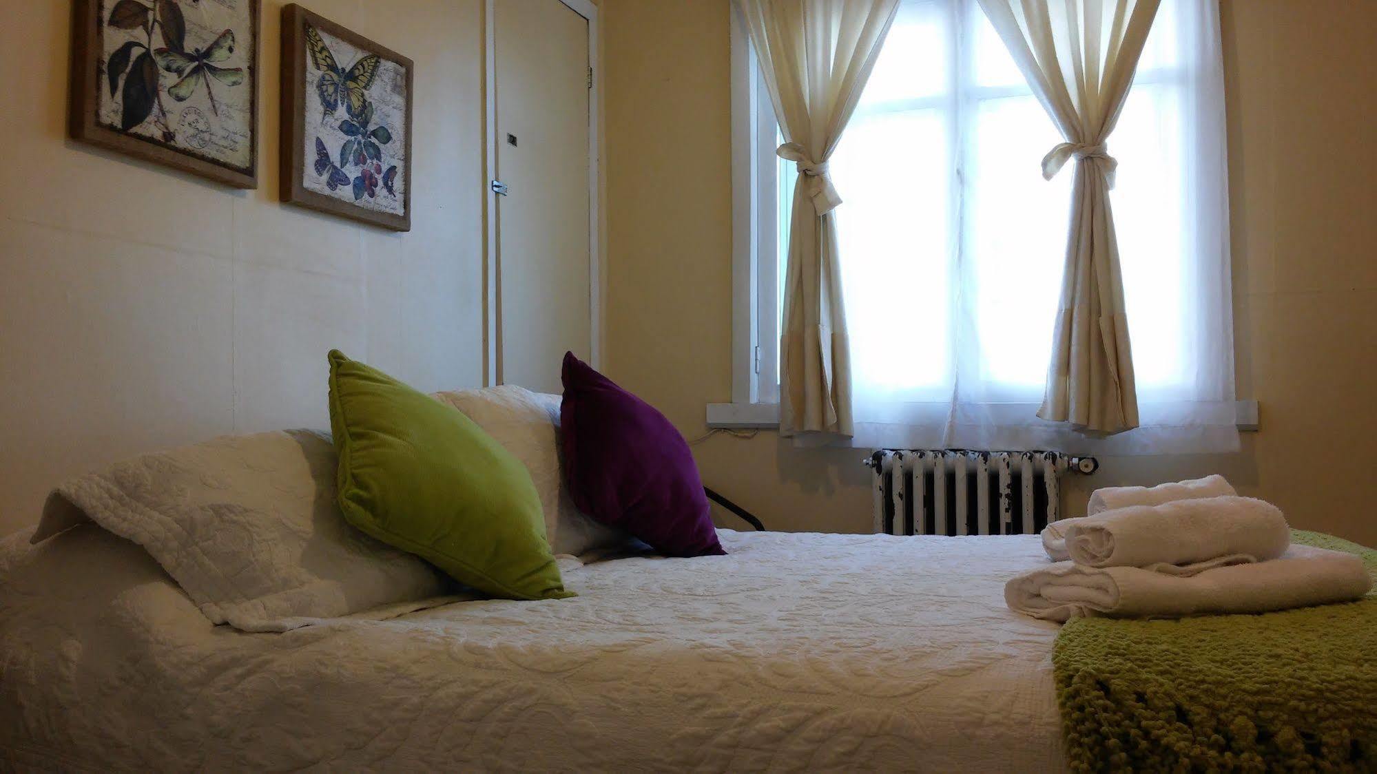 Hostal Y Cabanas Ainil Punta Arenas Kültér fotó