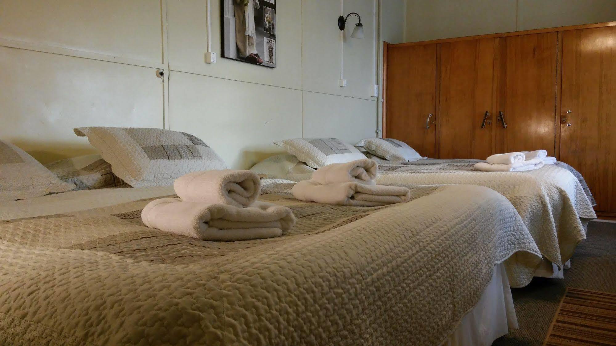 Hostal Y Cabanas Ainil Punta Arenas Kültér fotó