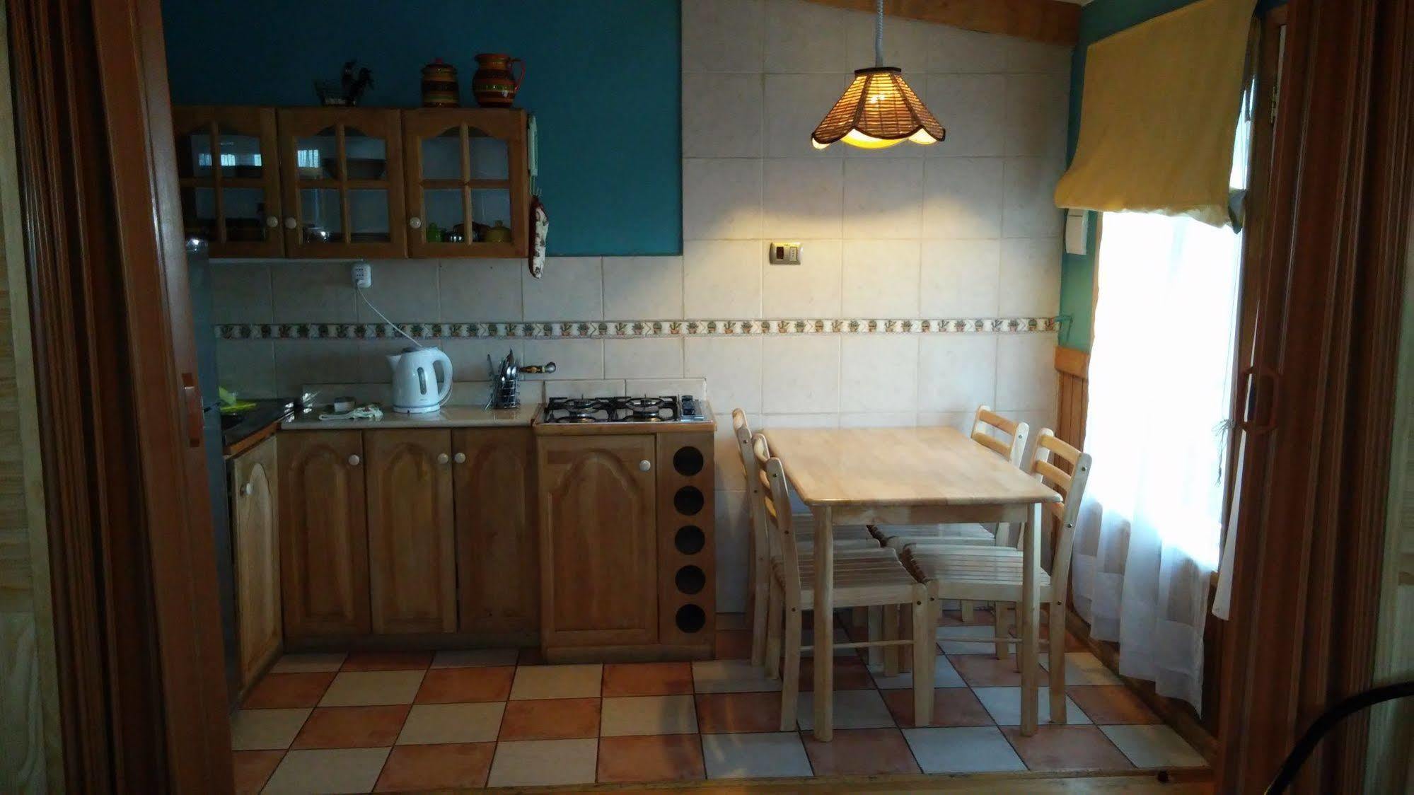 Hostal Y Cabanas Ainil Punta Arenas Kültér fotó