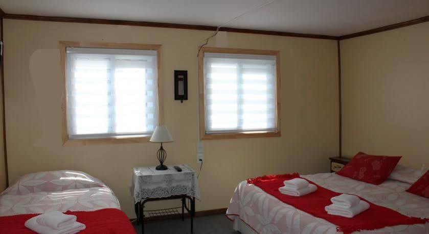 Hostal Y Cabanas Ainil Punta Arenas Kültér fotó