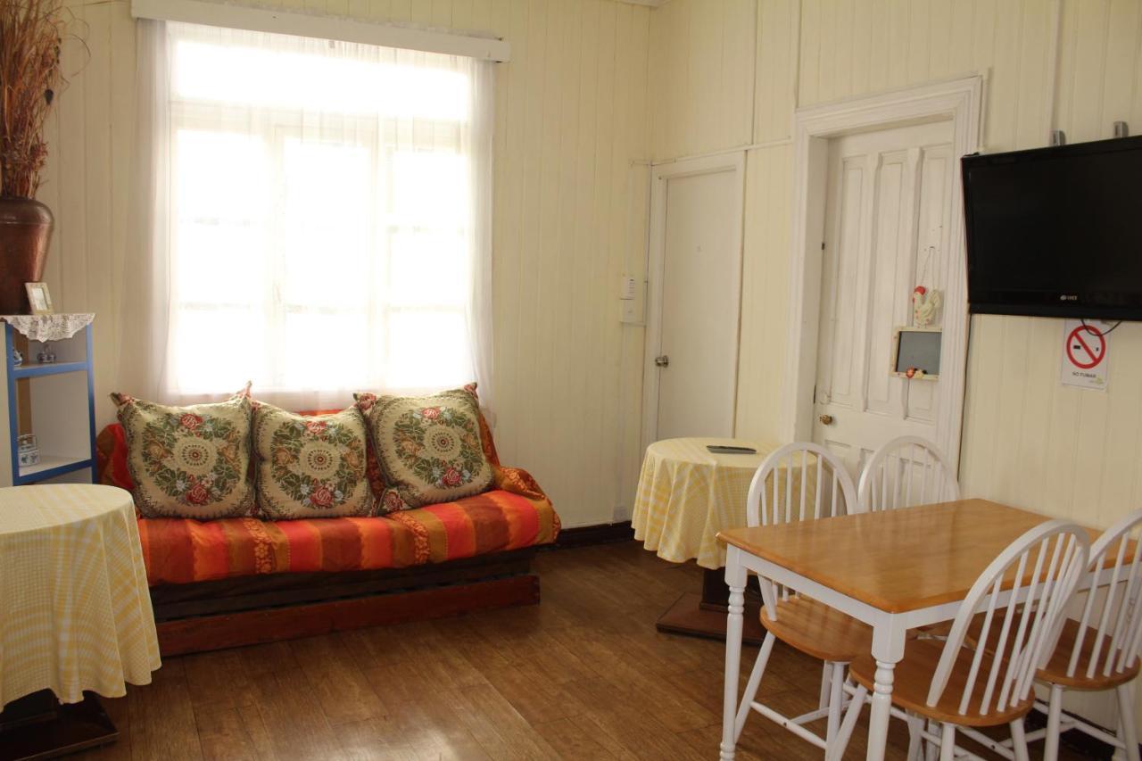 Hostal Y Cabanas Ainil Punta Arenas Kültér fotó
