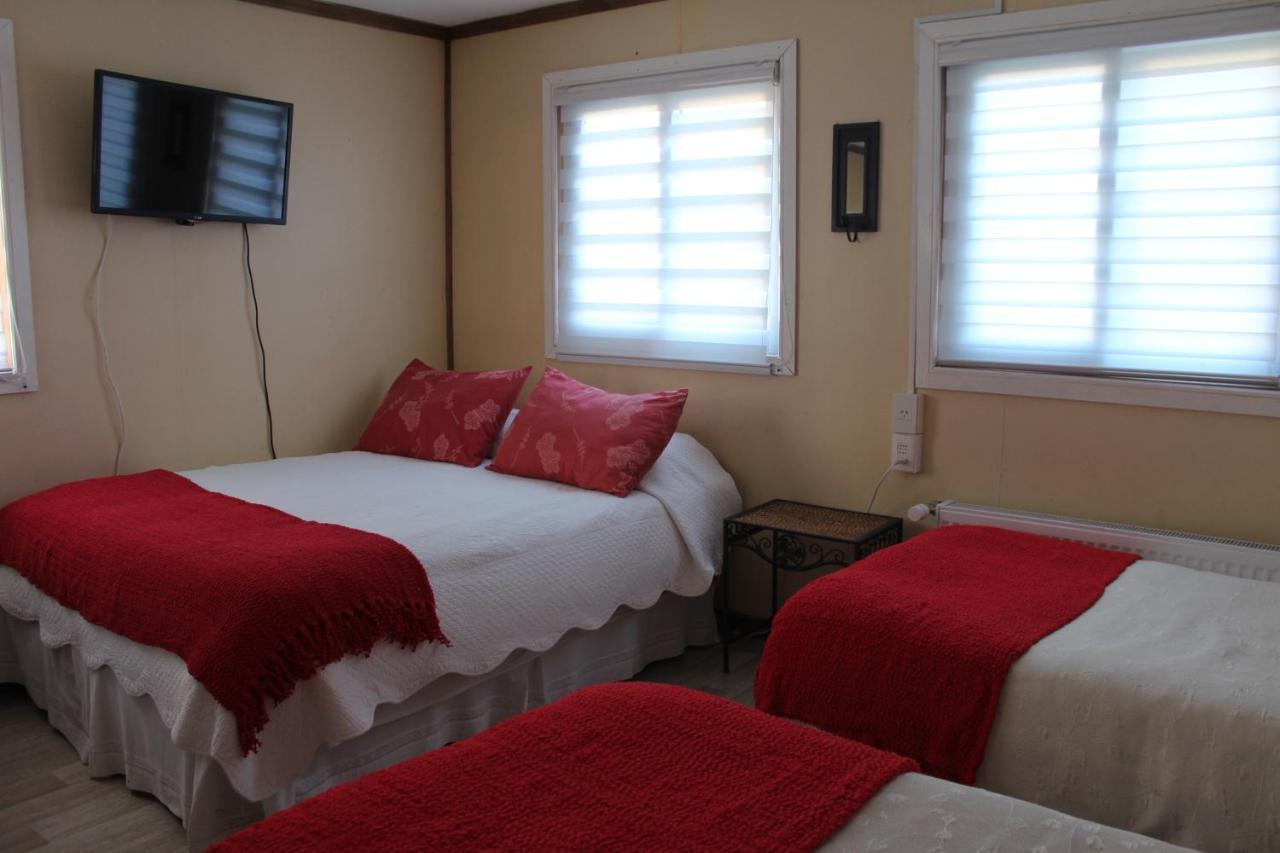 Hostal Y Cabanas Ainil Punta Arenas Kültér fotó
